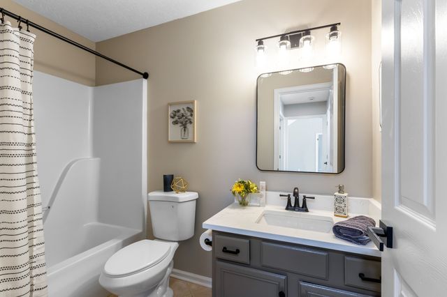 2549 Hillingdon Dr, Murfreesboro, TN 37127