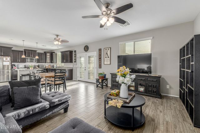 8610 N 61ST Drive, Glendale, AZ 85302
