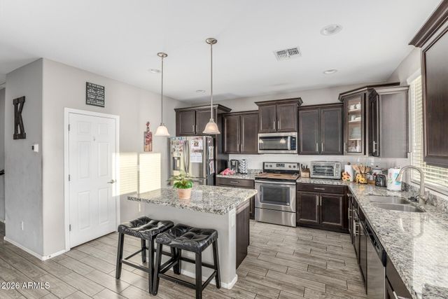 8610 N 61ST Drive, Glendale, AZ 85302