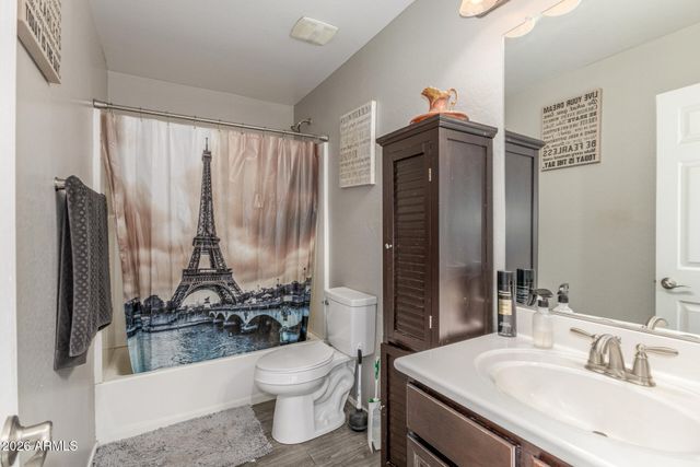 8610 N 61ST Drive, Glendale, AZ 85302
