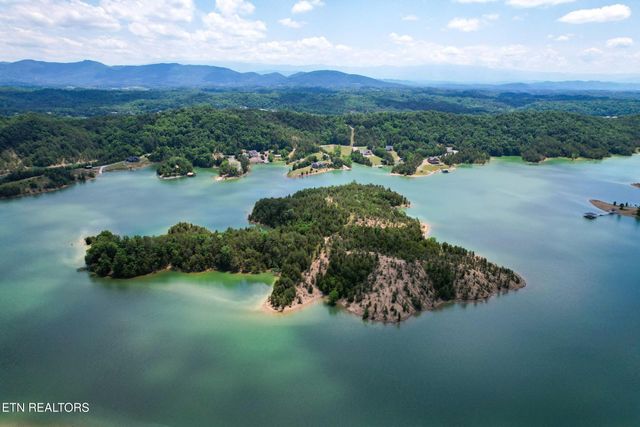 Douglas Lake Is, Dandridge, TN 37725