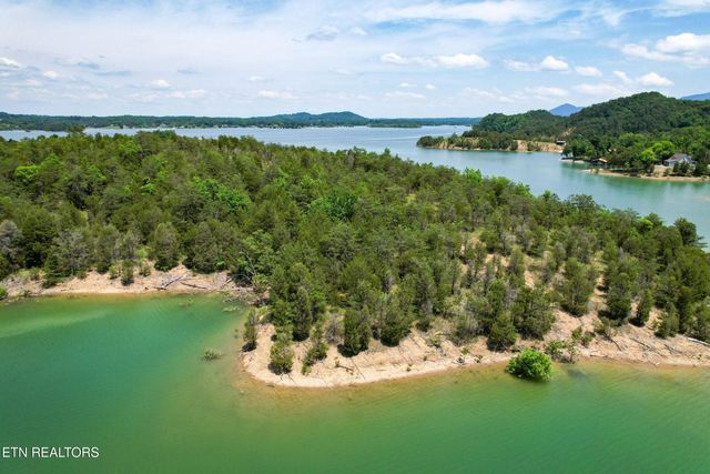 Douglas Lake Is, Dandridge, TN 37725