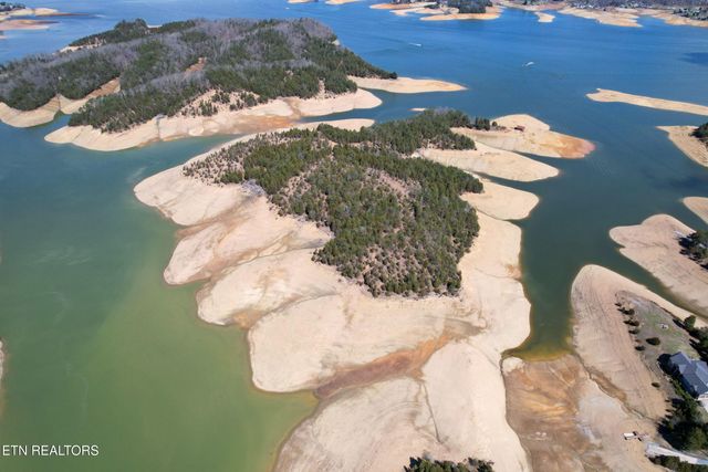 Douglas Lake Is, Dandridge, TN 37725