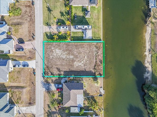 322 NE 20TH STREET, Cape Coral, FL 33909