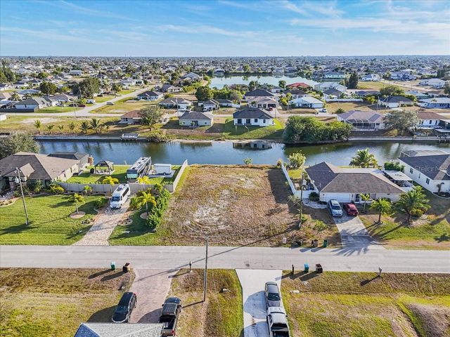 322 NE 20TH STREET, Cape Coral, FL 33909