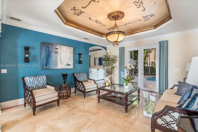 7851 NW 166th Ter, Miami Lakes, FL 33016