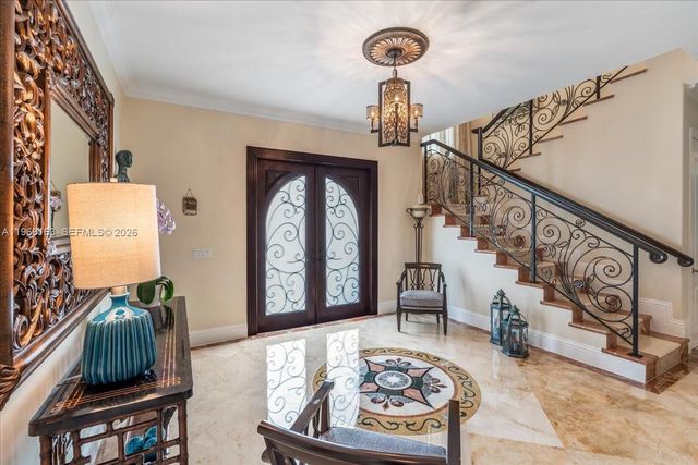 7851 NW 166th Ter, Miami Lakes, FL 33016