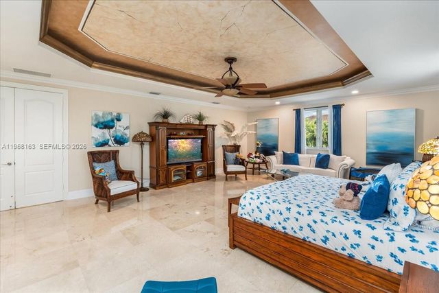 7851 NW 166th Ter, Miami Lakes, FL 33016