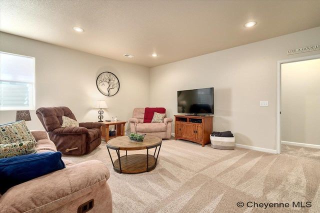 3616 PURPLE SAGE RD, Cheyenne, WY 82001