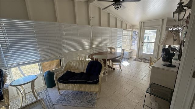 281 Ocean Reef LN, Naples, FL 34114