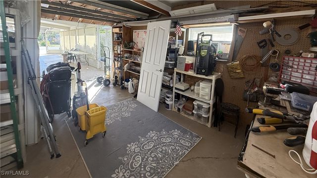 281 Ocean Reef LN, Naples, FL 34114