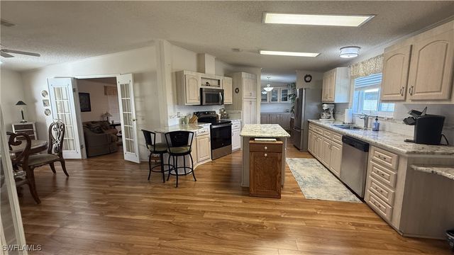 281 Ocean Reef LN, Naples, FL 34114