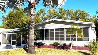 281 Ocean Reef LN, Naples, FL 34114