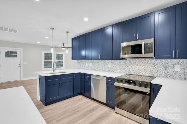 2414 Dickens Avenue, Charlotte, NC 28208