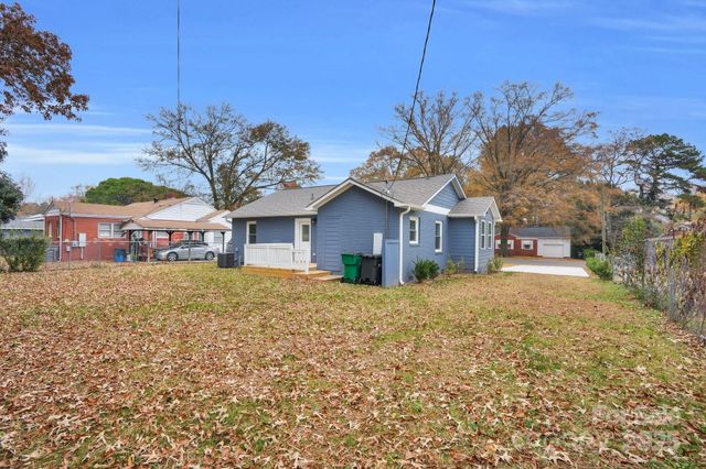 2414 Dickens Avenue, Charlotte, NC 28208