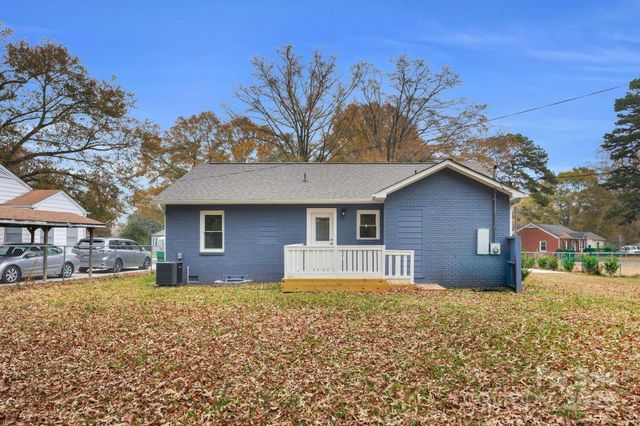 2414 Dickens Avenue, Charlotte, NC 28208