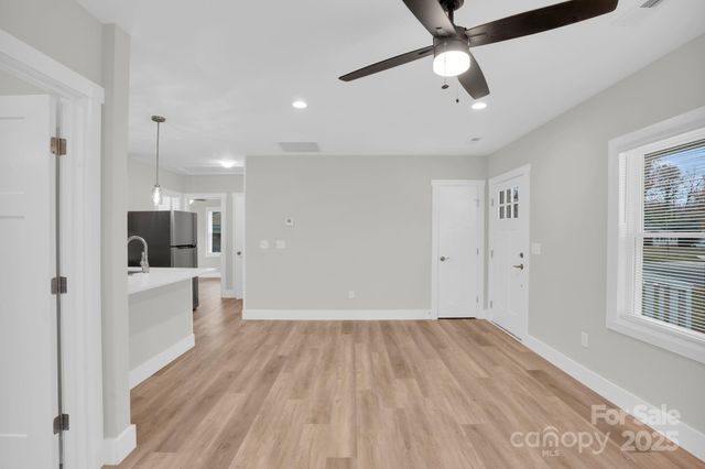 2414 Dickens Avenue, Charlotte, NC 28208