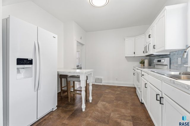 311 E 18th St Street, Sioux Falls, SD 57105