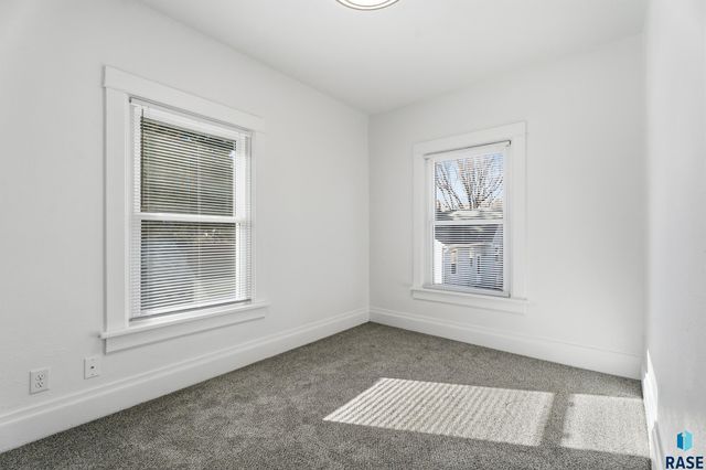 311 E 18th St Street, Sioux Falls, SD 57105