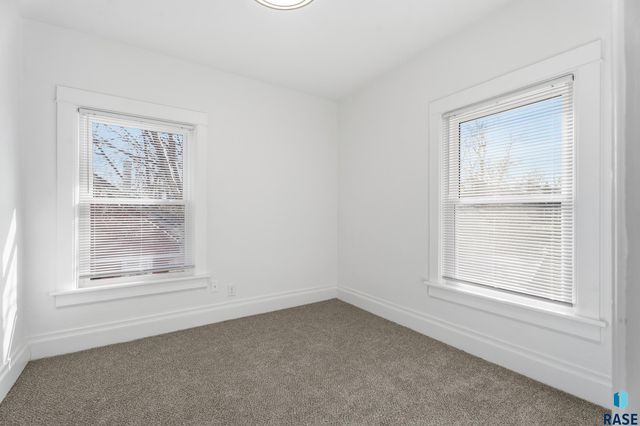 311 E 18th St Street, Sioux Falls, SD 57105