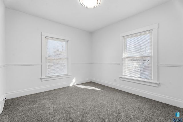 311 E 18th St Street, Sioux Falls, SD 57105