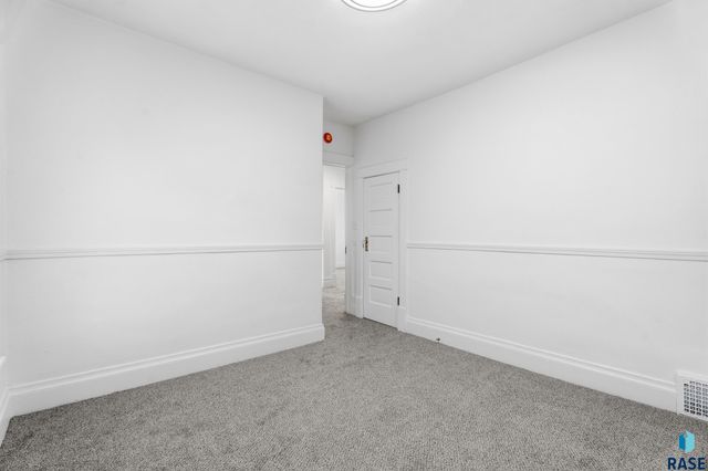 311 E 18th St Street, Sioux Falls, SD 57105