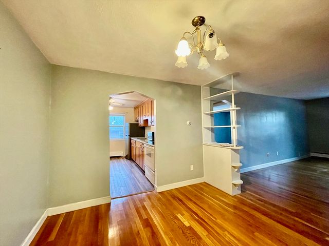 39 Montvale Ave. 9, Woburn, MA 01801