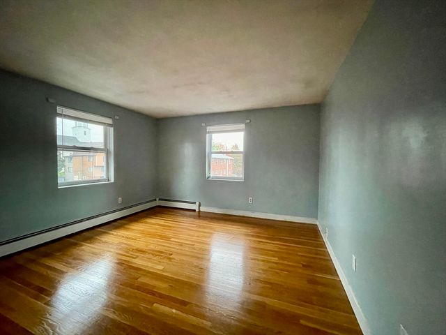 39 Montvale Ave. 9, Woburn, MA 01801