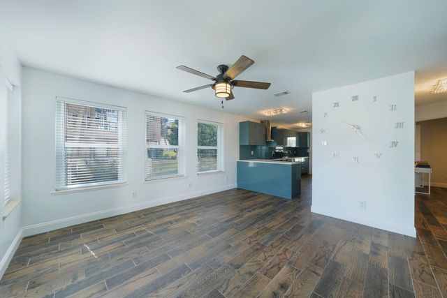 300 Gulf Shore Drive, 103, Destin, FL 32541