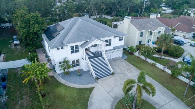 1605 GULF ROAD, Tarpon Springs, FL 34689
