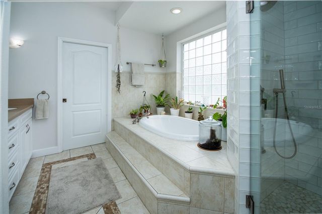 1605 GULF ROAD, Tarpon Springs, FL 34689
