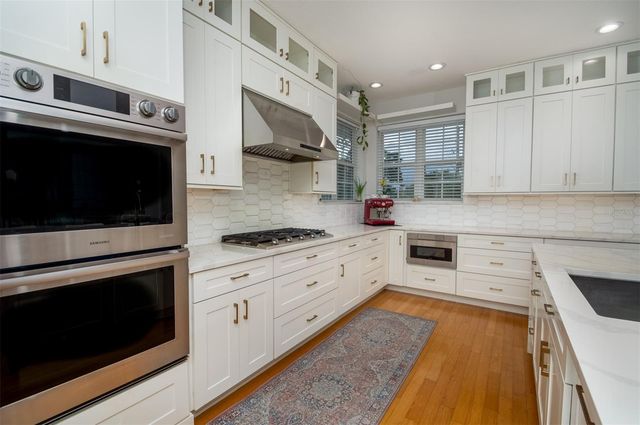 1605 GULF ROAD, Tarpon Springs, FL 34689