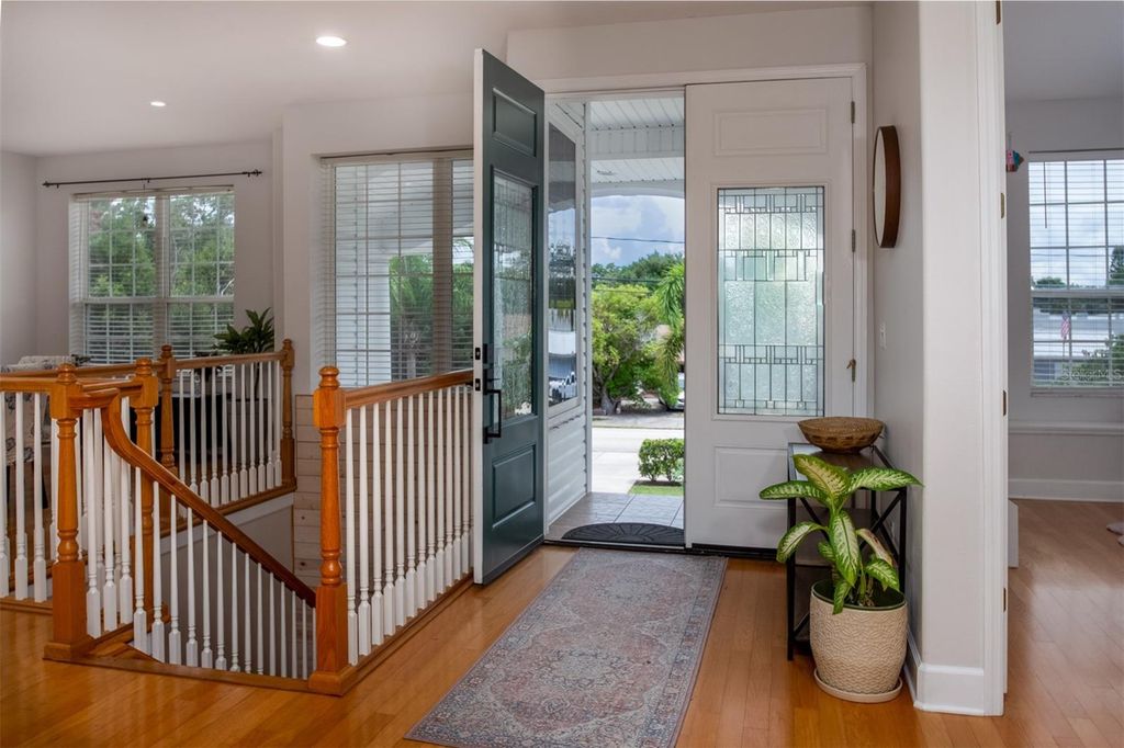 Image 25 of property listing at 1605 GULF ROAD, Tarpon Springs, FL 34689