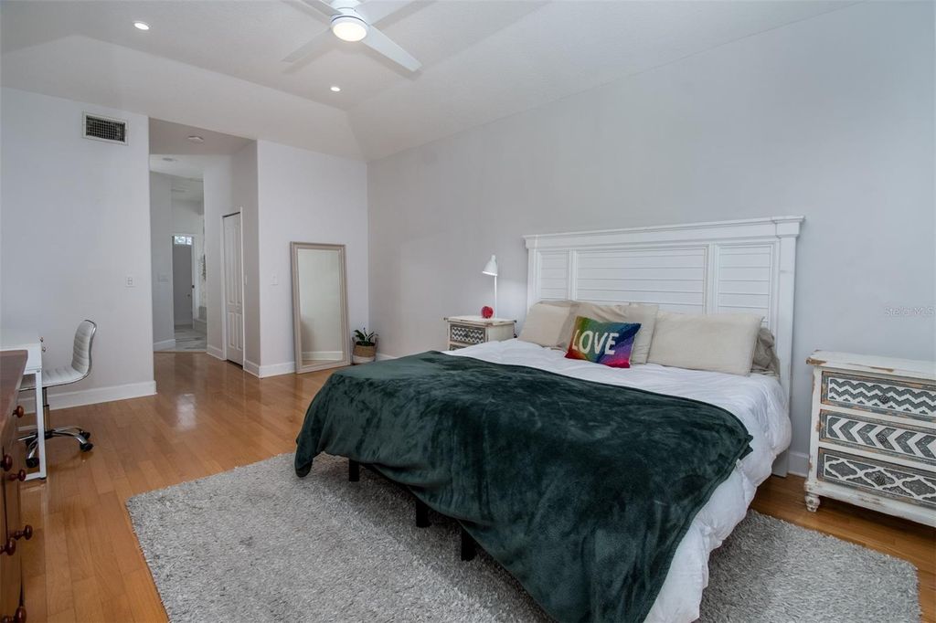 Image 29 of property listing at 1605 GULF ROAD, Tarpon Springs, FL 34689