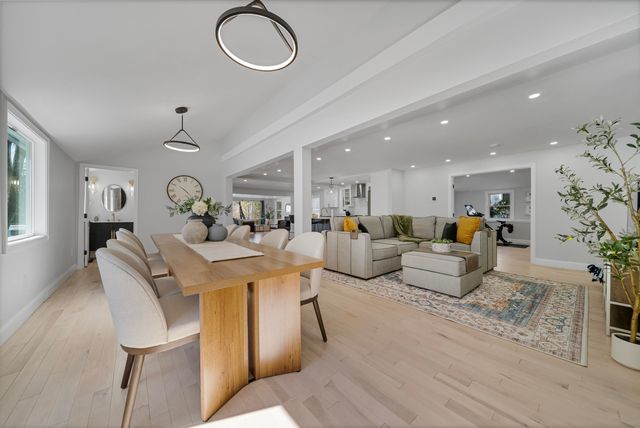 65 Sebbins Pond Drive, Bedford, NH 03110