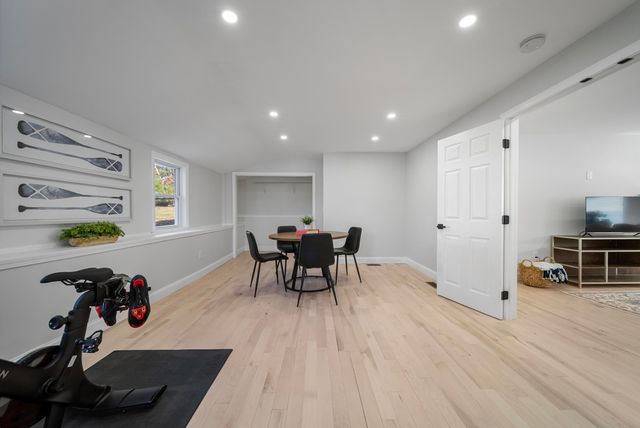 65 Sebbins Pond Drive, Bedford, NH 03110