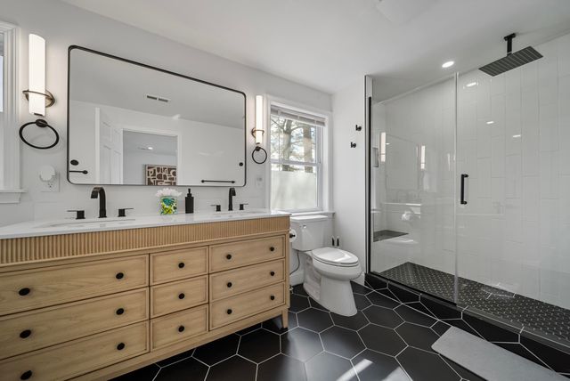 65 Sebbins Pond Drive, Bedford, NH 03110