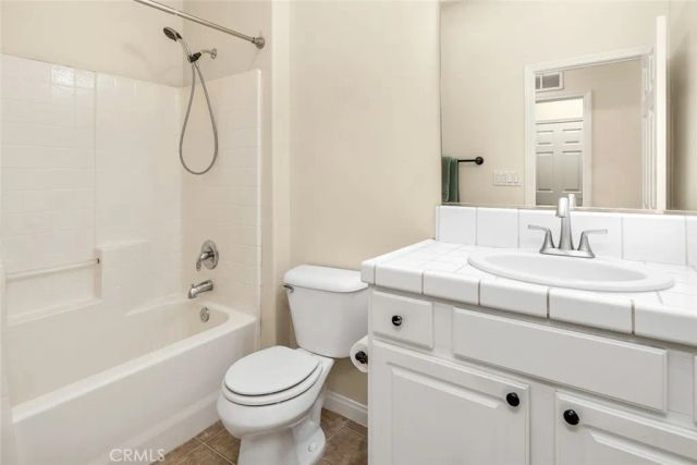 331 Hollyhill Drive, Bakersfield, CA 93312