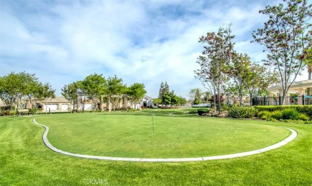 331 Hollyhill Drive, Bakersfield, CA 93312