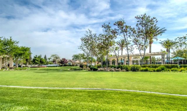 331 Hollyhill Drive, Bakersfield, CA 93312