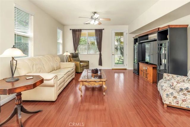 331 Hollyhill Drive, Bakersfield, CA 93312