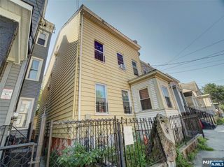 39 Hillman Street, Paterson, NJ 07522
