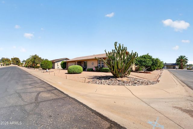 803 LEISURE WORLD --, Mesa, AZ 85206