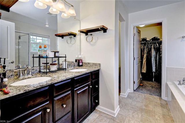 6 Ada CT, Hampton, VA 23666