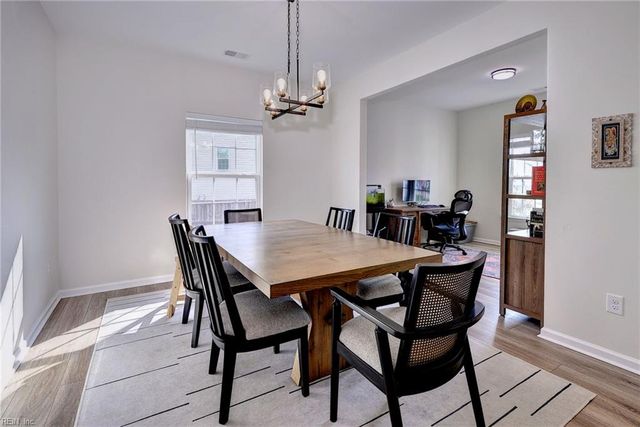 6 Ada CT, Hampton, VA 23666