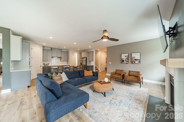 17036 Challory Glen Way, Charlotte, NC 28278