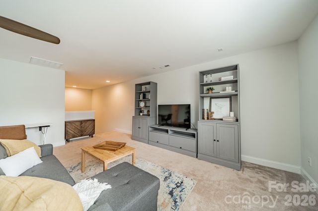 17036 Challory Glen Way, Charlotte, NC 28278