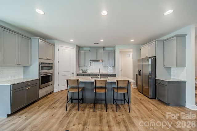 17036 Challory Glen Way, Charlotte, NC 28278