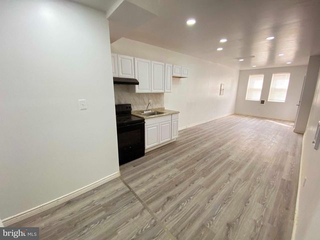 915 W DAUPHIN ST, Philadelphia, PA 19133