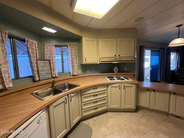 10960 N 67TH Avenue 81, Glendale, AZ 85304